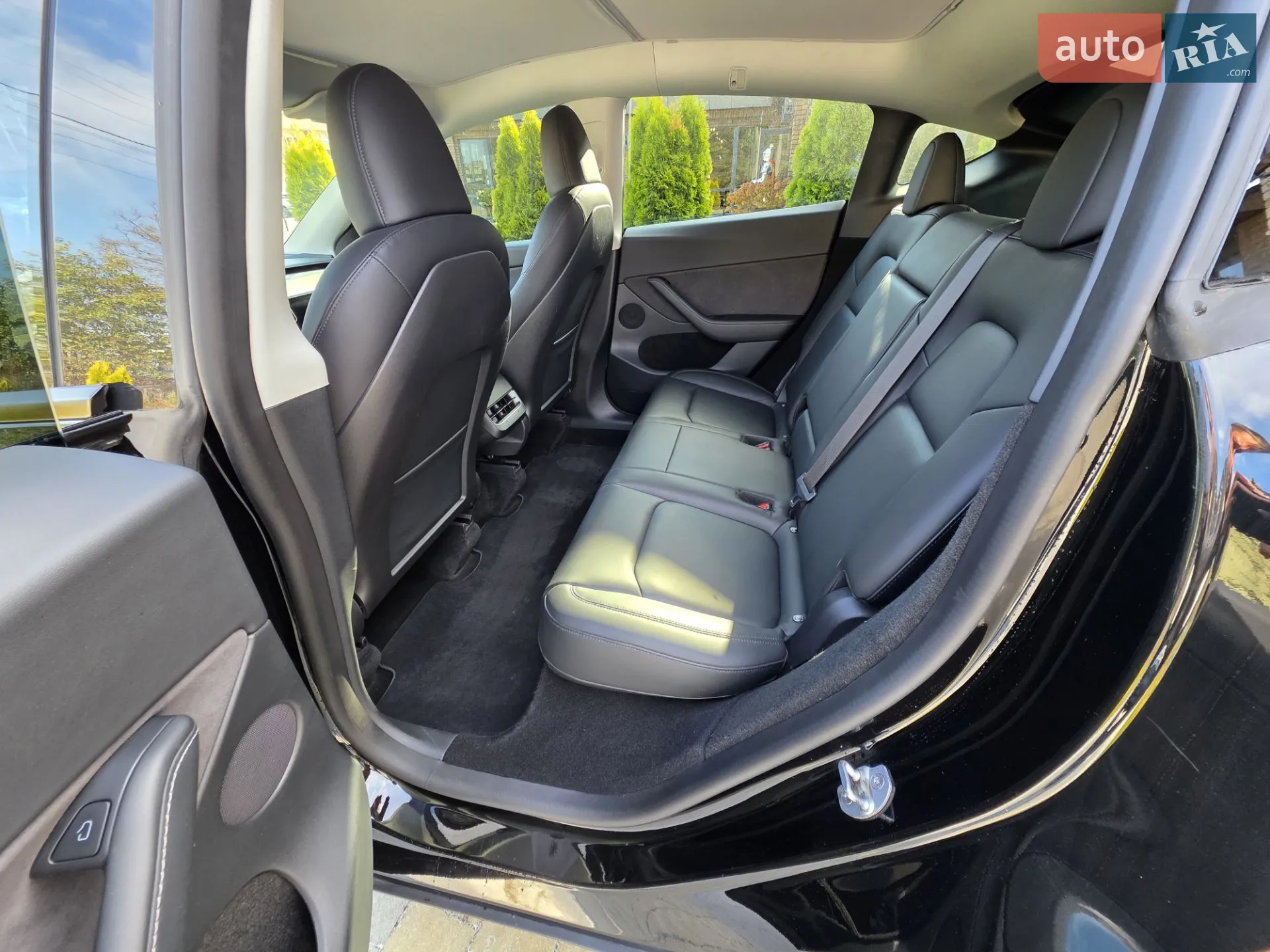 2022 Tesla Model Y - мініатюра 16
