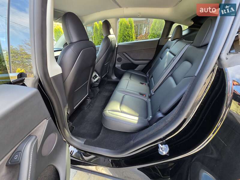 Позашляховик / Кросовер Tesla Model Y 2022 в Львові фото 16 Позашляховик / Кросовер Tesla Model Y 2022 в Львові