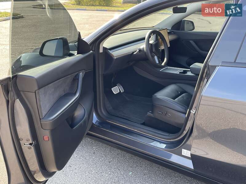 Внедорожник / Кроссовер Tesla Model Y 2022 в Харькове