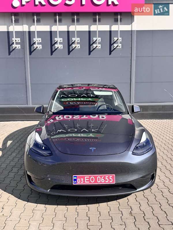 Позашляховик / Кросовер Tesla Model Y 2022 в Києві