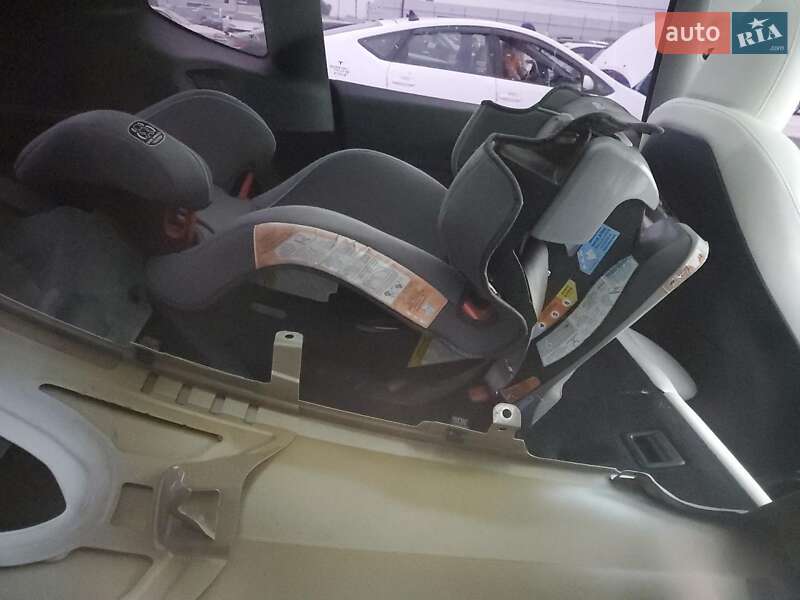 Позашляховик / Кросовер Tesla Model Y 2023 в Києві