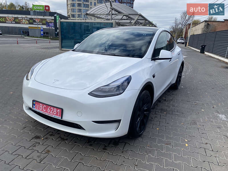 Позашляховик / Кросовер Tesla Model Y 2023 в Києві фото 8 Позашляховик / Кросовер Tesla Model Y 2023 в Києві