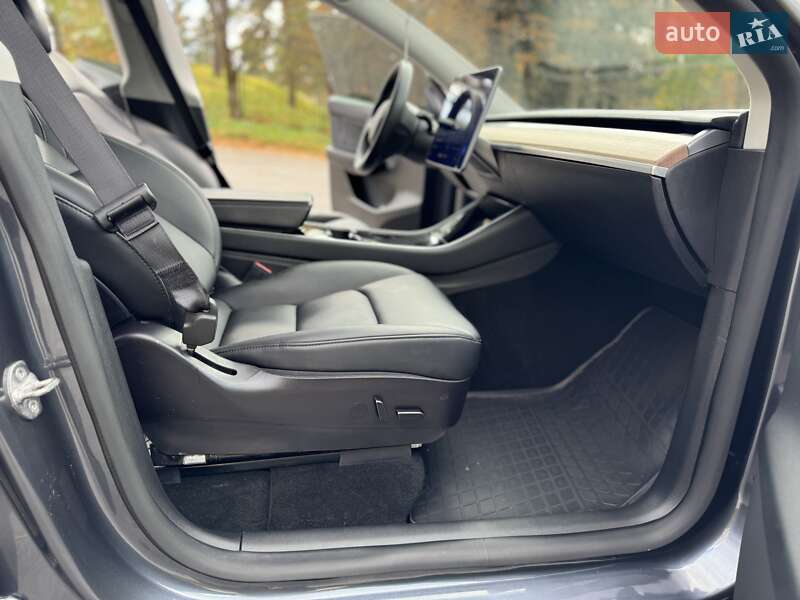 Позашляховик / Кросовер Tesla Model Y 2021 в Трускавці фото 51 Позашляховик / Кросовер Tesla Model Y 2021 в Трускавці