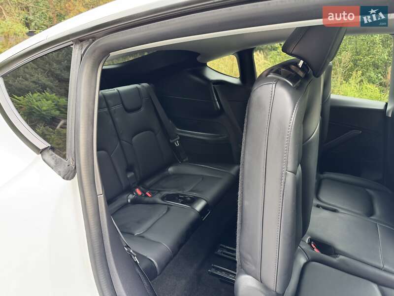 Позашляховик / Кросовер Tesla Model Y 2021 в Львові фото 19 Позашляховик / Кросовер Tesla Model Y 2021 в Львові