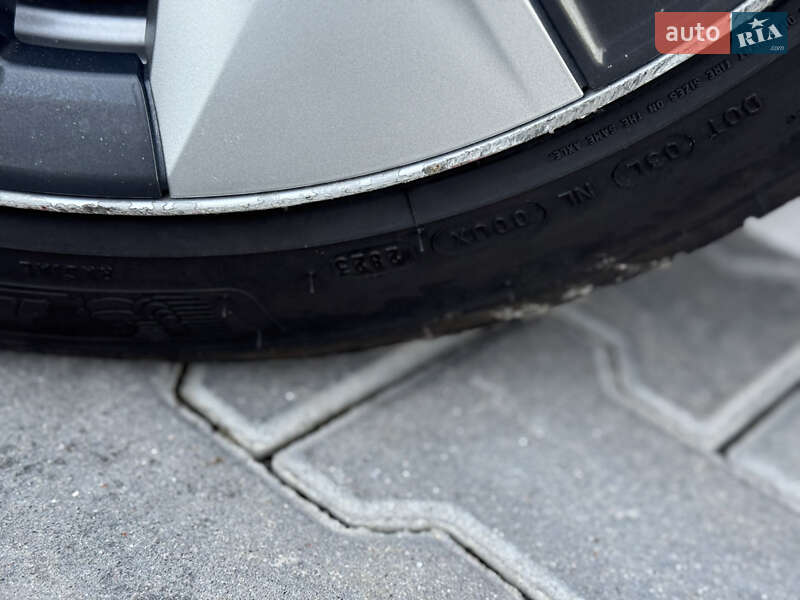 Позашляховик / Кросовер Tesla Model Y 2021 в Хмельницькому фото 31 Позашляховик / Кросовер Tesla Model Y 2021 в Хмельницькому
