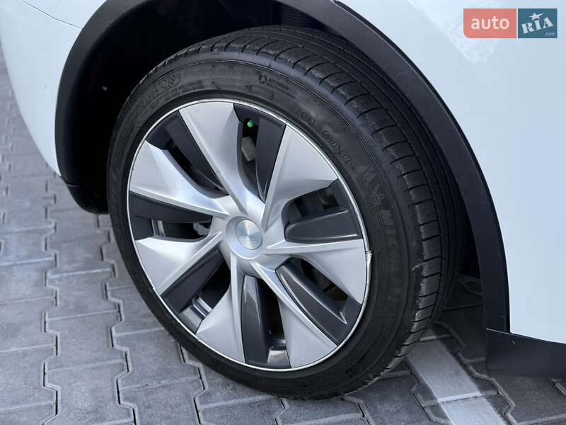 Позашляховик / Кросовер Tesla Model Y 2021 в Хмельницькому фото 38 Позашляховик / Кросовер Tesla Model Y 2021 в Хмельницькому