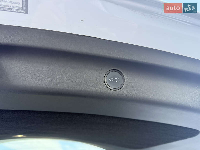 Позашляховик / Кросовер Tesla Model Y 2021 в Хмельницькому фото 42 Позашляховик / Кросовер Tesla Model Y 2021 в Хмельницькому