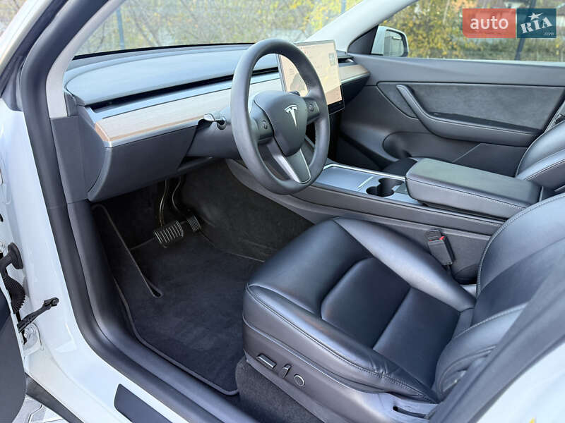 Позашляховик / Кросовер Tesla Model Y 2021 в Хмельницькому фото 43 Позашляховик / Кросовер Tesla Model Y 2021 в Хмельницькому
