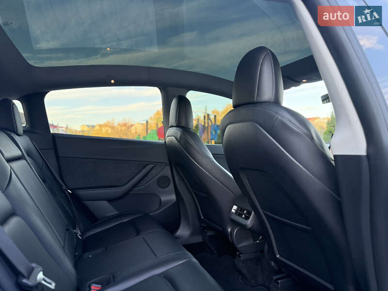 Позашляховик / Кросовер Tesla Model Y 2021 в Хмельницькому фото 55 Позашляховик / Кросовер Tesla Model Y 2021 в Хмельницькому