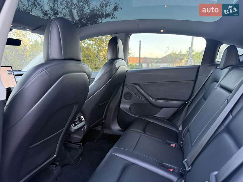 Позашляховик / Кросовер Tesla Model Y 2021 в Хмельницькому фото 59 Позашляховик / Кросовер Tesla Model Y 2021 в Хмельницькому