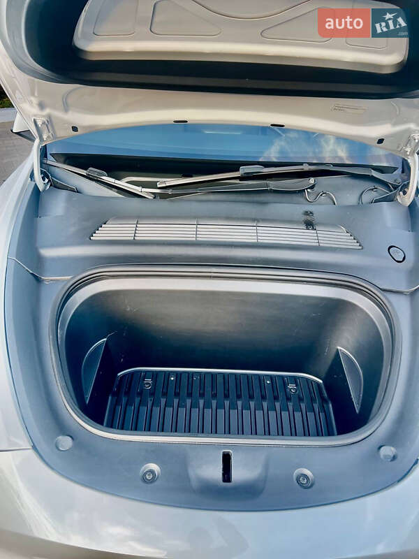 Позашляховик / Кросовер Tesla Model Y 2022 в Одесі