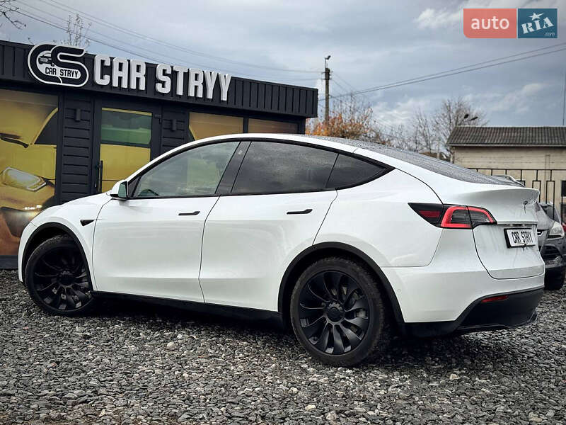 Позашляховик / Кросовер Tesla Model Y 2022 в Стрию