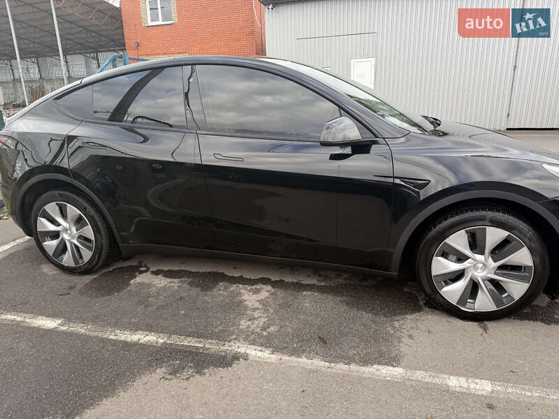 Позашляховик / Кросовер Tesla Model Y 2023 в Калинівці фото 8 Позашляховик / Кросовер Tesla Model Y 2023 в Калинівці