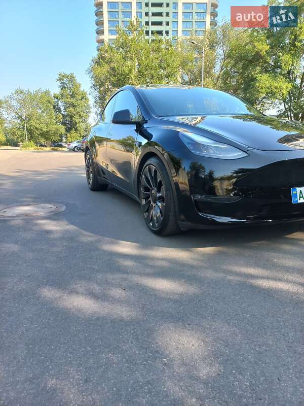 Позашляховик / Кросовер Tesla Model Y 2022 в Дніпрі
