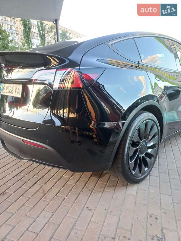 Позашляховик / Кросовер Tesla Model Y 2022 в Дніпрі