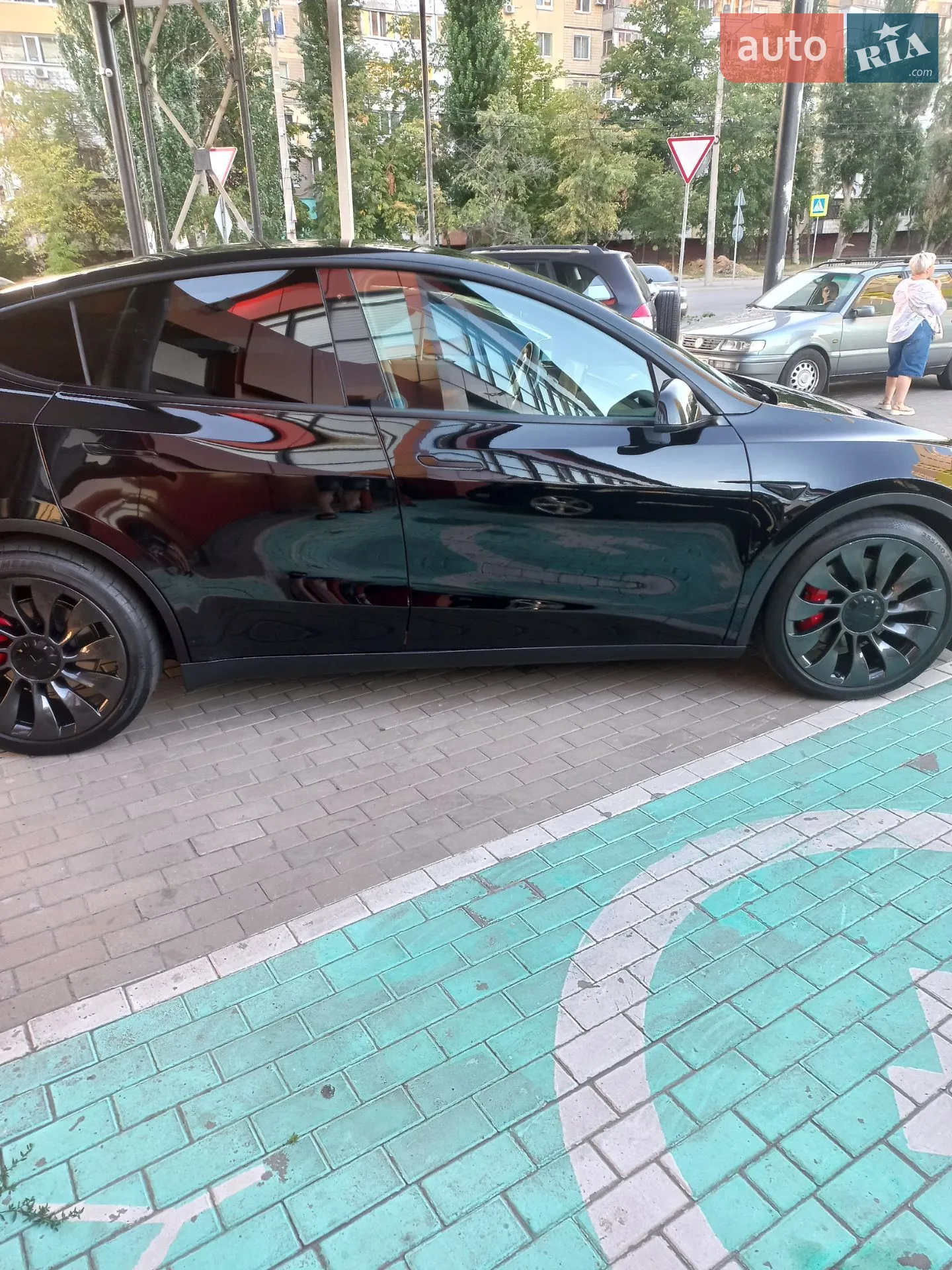 2022 Tesla Model Y - мініатюра 21