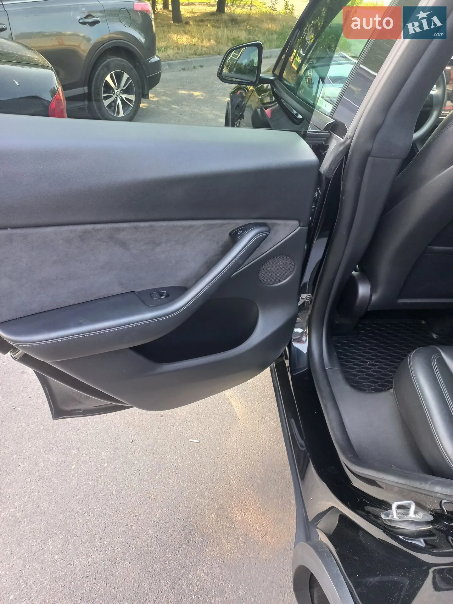 2022 Tesla Model Y - мініатюра 27