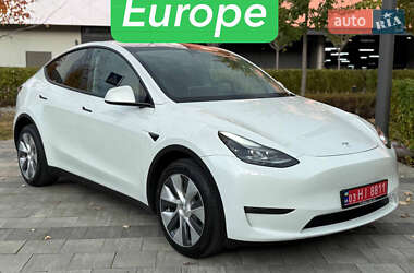 Внедорожник / Кроссовер Tesla Model Y 2023 в Киеве