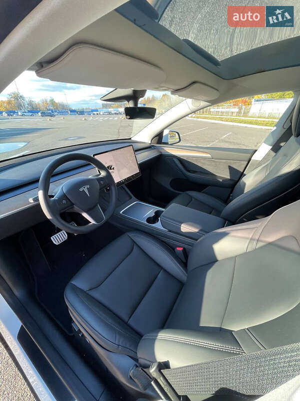 Внедорожник / Кроссовер Tesla Model Y 2023 в Киеве фото 30 Внедорожник / Кроссовер Tesla Model Y 2023 в Киеве