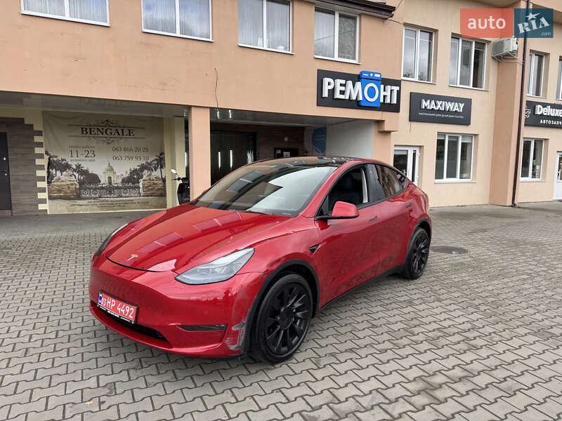 Позашляховик / Кросовер Tesla Model Y 2021 в Луцьку