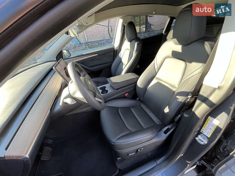 Внедорожник / Кроссовер Tesla Model Y 2023 в Луцке фото 25 Внедорожник / Кроссовер Tesla Model Y 2023 в Луцке