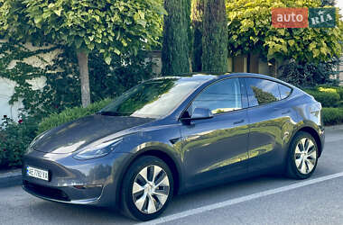 Позашляховик / Кросовер Tesla Model Y 2023 в Дніпрі Позашляховик / Кросовер Tesla Model Y 2023 в Дніпрі