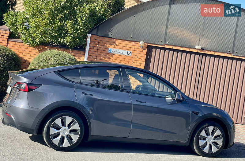 Внедорожник / Кроссовер Tesla Model Y 2023 в Днепре