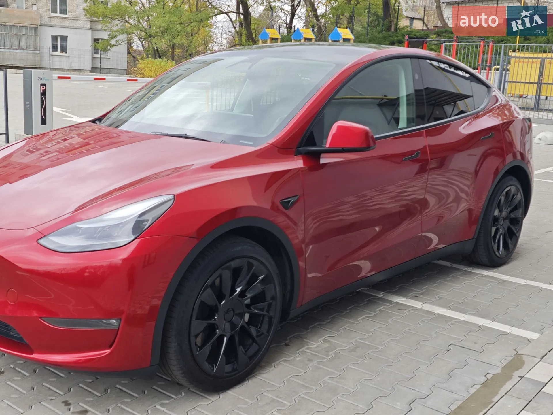2024 Tesla Model Y - мініатюра 28