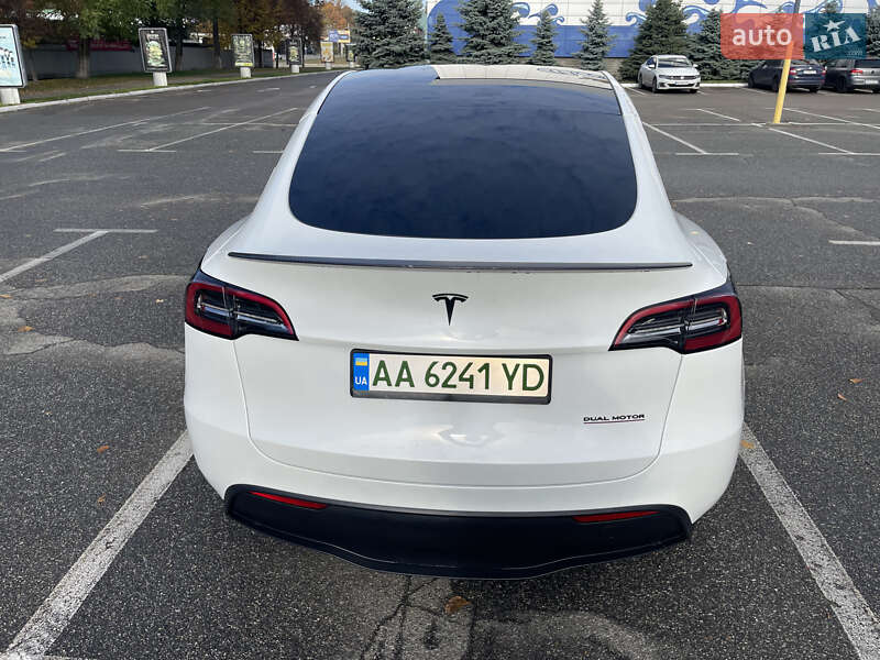Позашляховик / Кросовер Tesla Model Y 2023 в Києві
