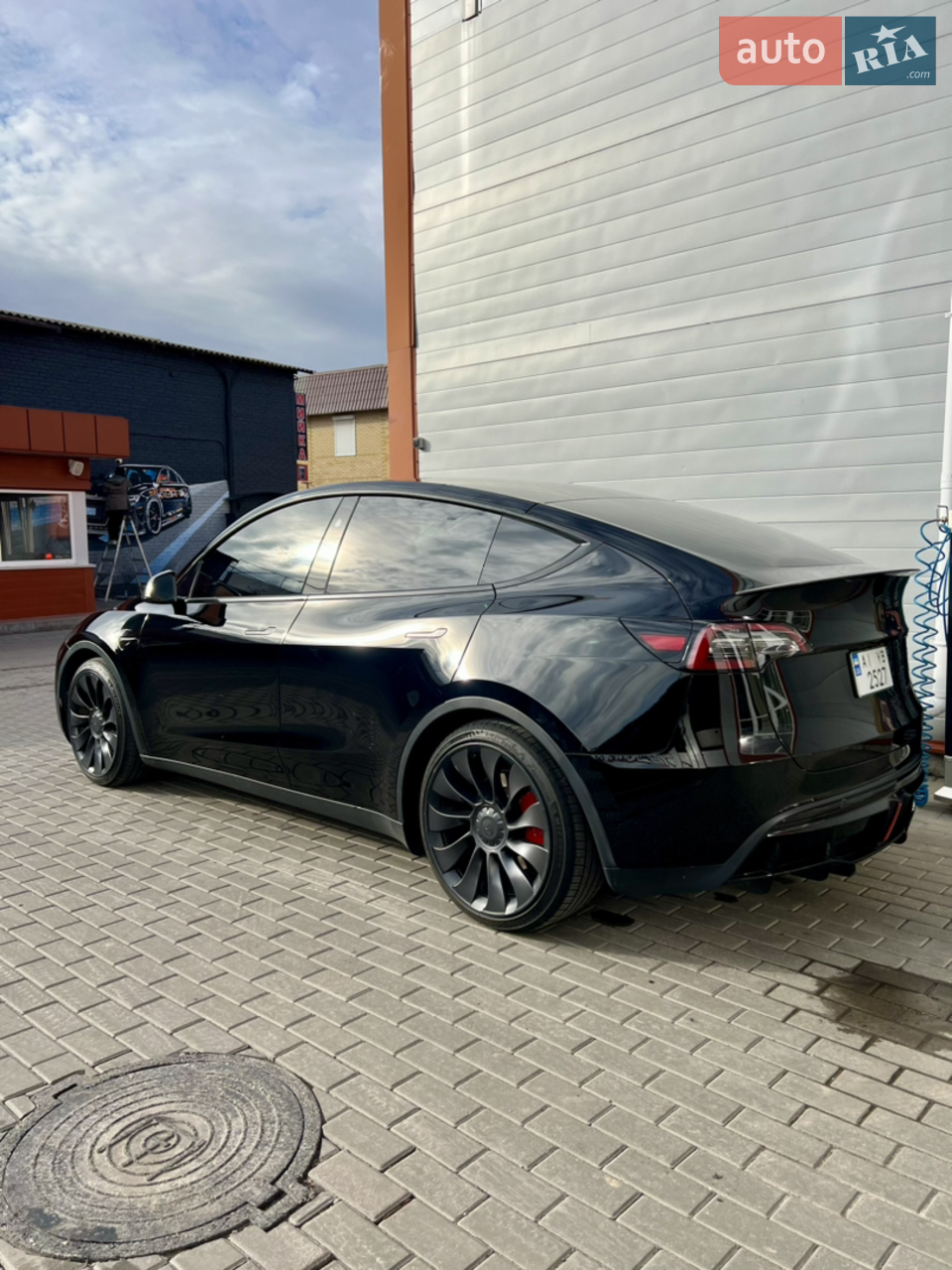2024 Tesla Model Y - мініатюра 14