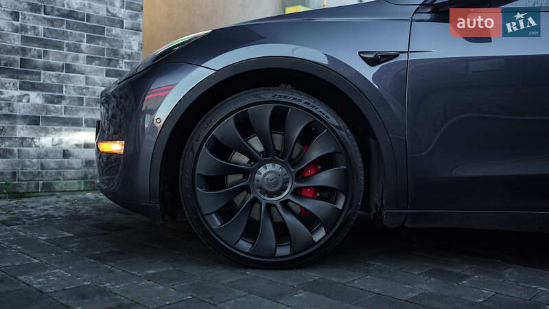 Позашляховик / Кросовер Tesla Model Y 2022 в Львові фото 13 Позашляховик / Кросовер Tesla Model Y 2022 в Львові