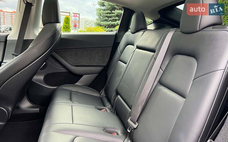 Внедорожник / Кроссовер Tesla Model Y 2024 в Львове