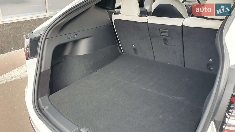 Внедорожник / Кроссовер Tesla Model Y 2021 в Киеве фото 24 Внедорожник / Кроссовер Tesla Model Y 2021 в Киеве