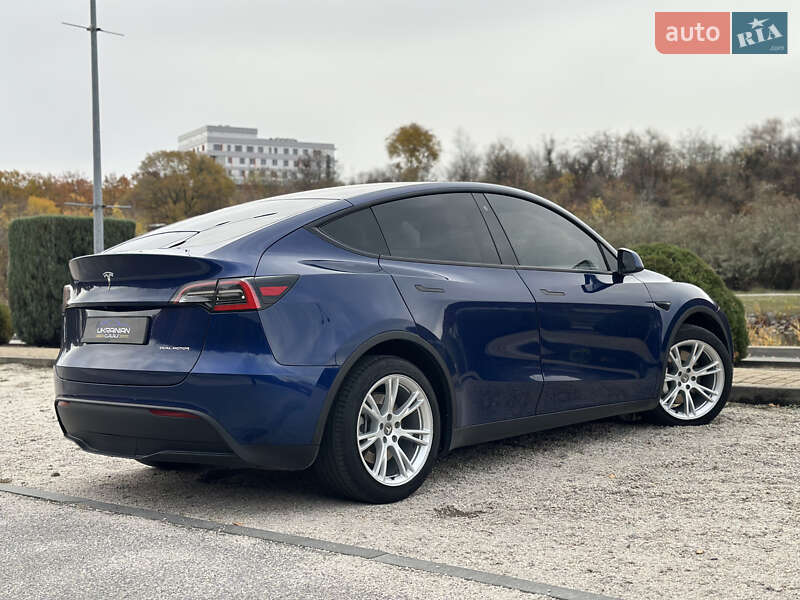 Внедорожник / Кроссовер Tesla Model Y 2020 в Днепре