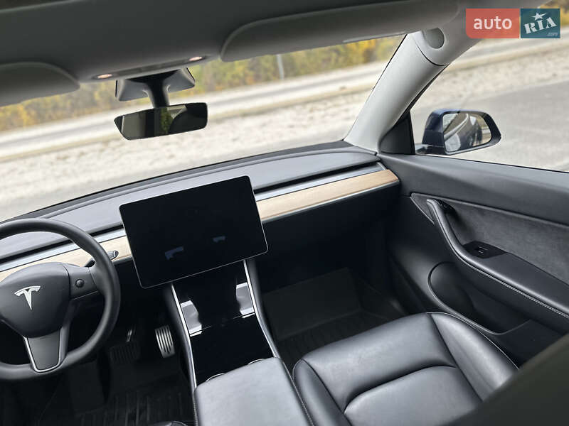 Внедорожник / Кроссовер Tesla Model Y 2020 в Днепре