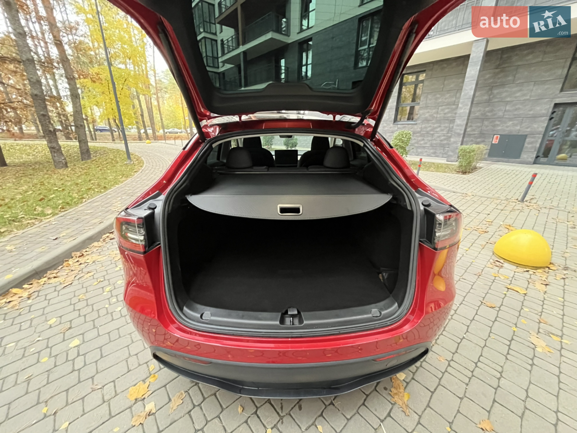 2022 Tesla Model Y - мініатюра 23