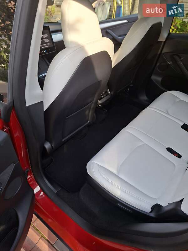 Внедорожник / Кроссовер Tesla Model Y 2023 в Виннице