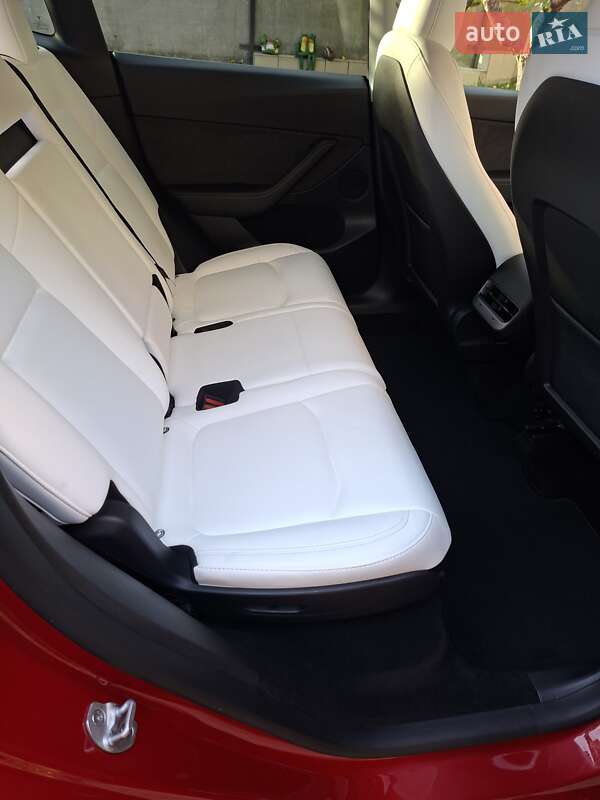 Внедорожник / Кроссовер Tesla Model Y 2023 в Виннице