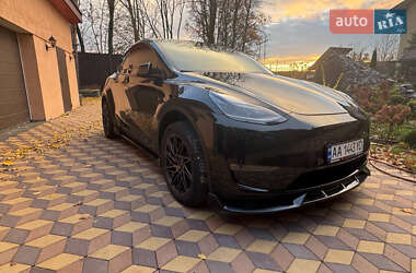 Позашляховик / Кросовер Tesla Model Y 2024 в Києві