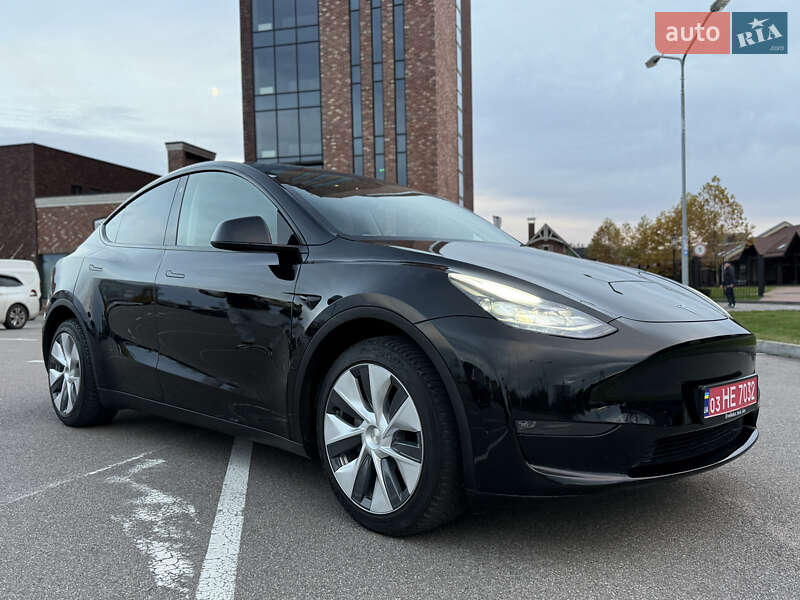 Внедорожник / Кроссовер Tesla Model Y 2023 в Киеве