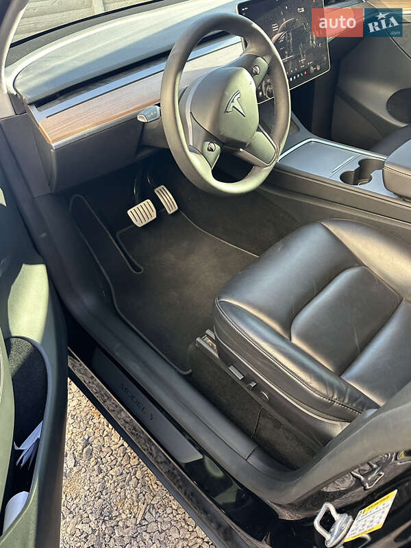 Позашляховик / Кросовер Tesla Model Y 2024 в Вінниці