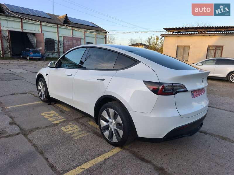 Внедорожник / Кроссовер Tesla Model Y 2021 в Стрые
