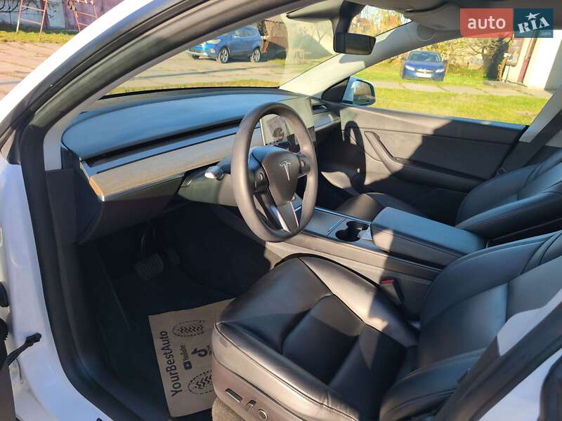 Внедорожник / Кроссовер Tesla Model Y 2021 в Стрые