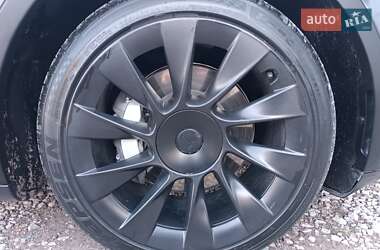 Внедорожник / Кроссовер Tesla Model Y 2023 в Днепре