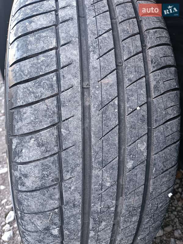 Позашляховик / Кросовер Tesla Model Y 2023 в Дніпрі