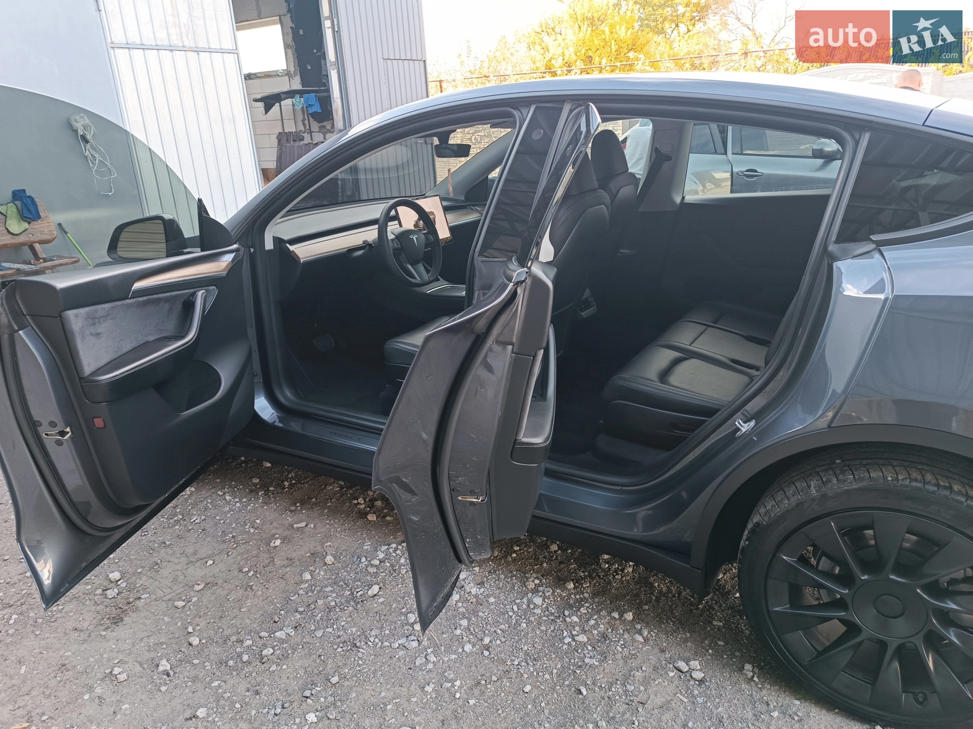 2023 Tesla Model Y - мініатюра 30