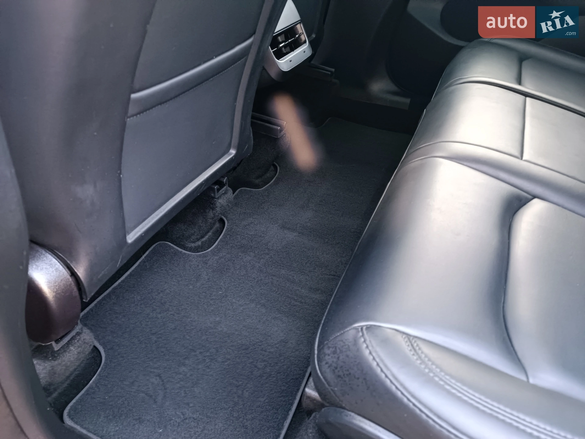 2023 Tesla Model Y - мініатюра 34