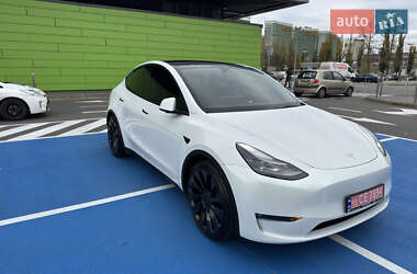 Внедорожник / Кроссовер Tesla Model Y 2022 в Киеве