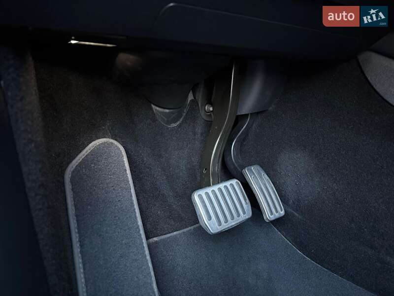 Внедорожник / Кроссовер Tesla Model Y 2020 в Владимире