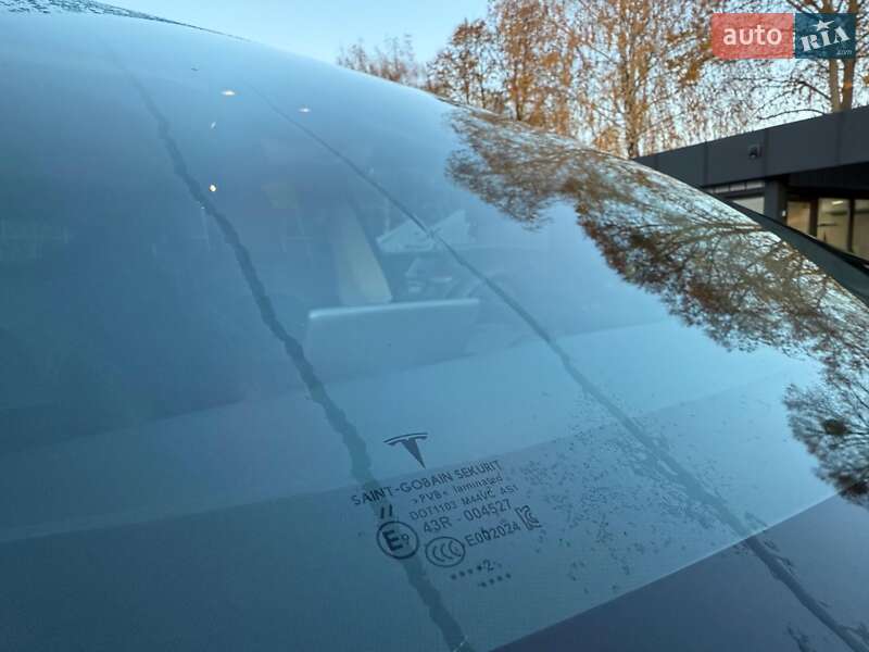 Внедорожник / Кроссовер Tesla Model Y 2020 в Владимире